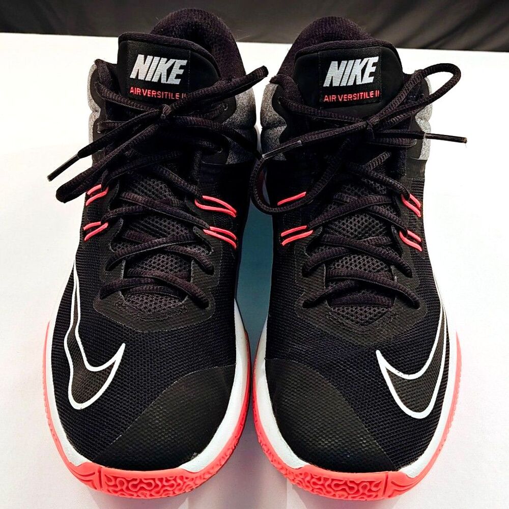 Nike Air Versitile 2 Sneakers Mens US 9.5
